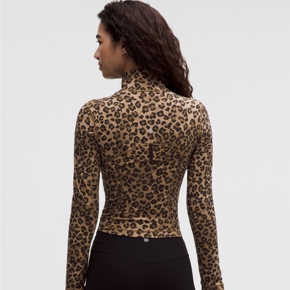 NWT Define Cropped Jacket Nulu - Picture 3 of 11